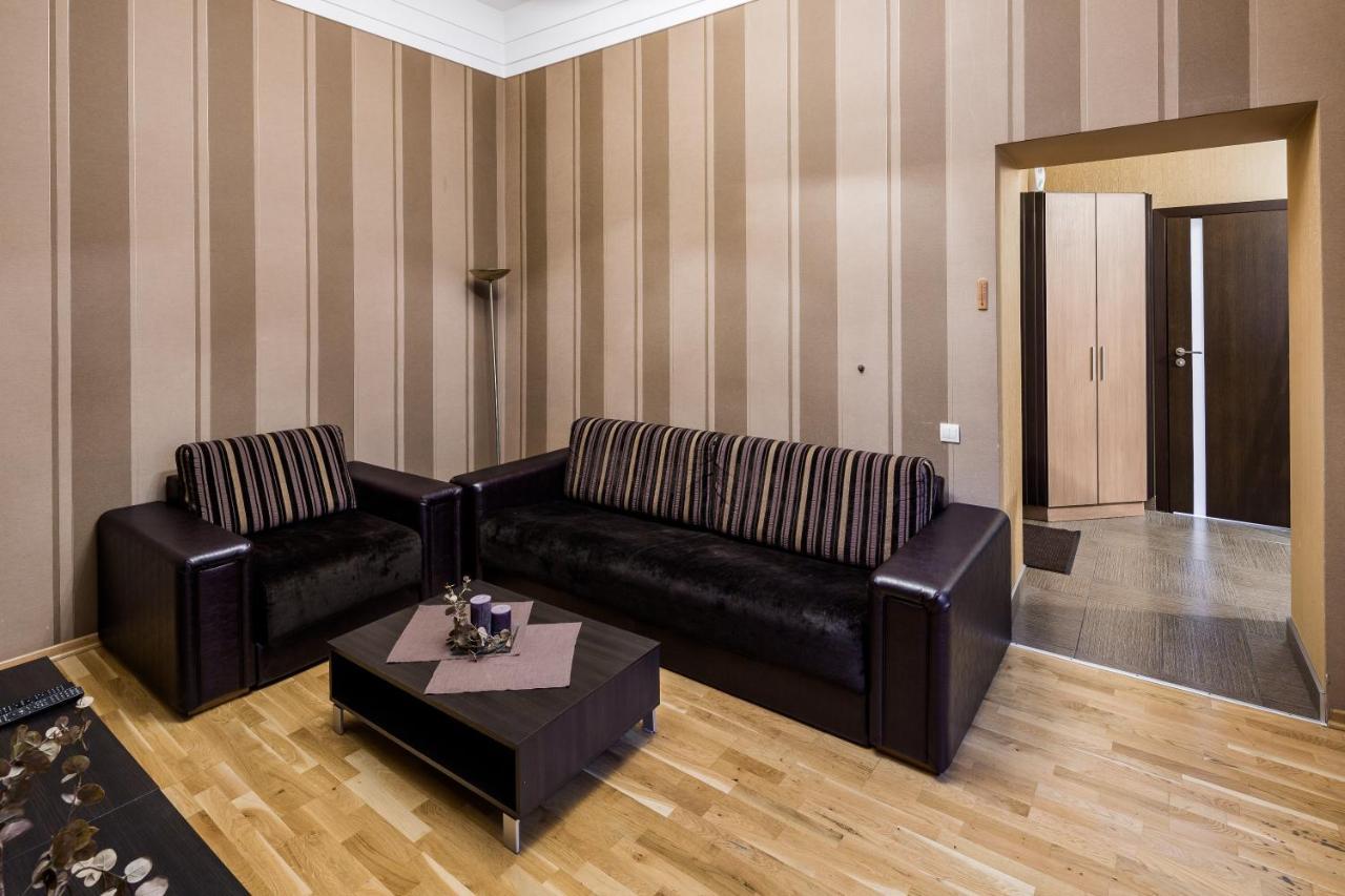 Ferienwohnung Svobody Avenue 10 Lemberg Exterior foto